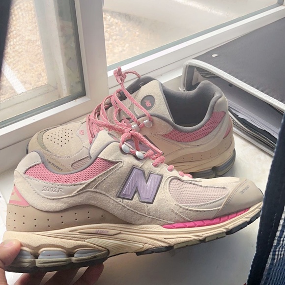2022 New Balances 2002R 'Hiking Pack - Beige - Picture 1 of 3